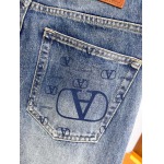 2025年11月18日秋冬新作VALENTINOジーパン高品質人気商品/XQY工場