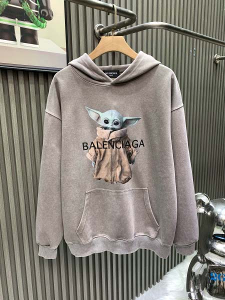 2025年11月18日秋冬新作Balenciagaスウェット...