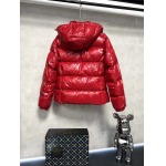 2025年11月18日秋冬新作Monclerダウンジャケット人気商品/XQY工場