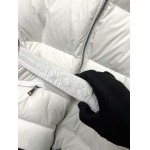 2025年11月18日秋冬新作Monclerダウンジャケット人気商品/XQY工場