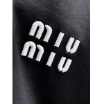 2025年11月19日秋冬新作Miumiuアンダーシャツ人気商品/XQY工場
