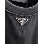 2025年11月19日秋冬新作Pradaアンダーシャツ人気商品/XQY工場