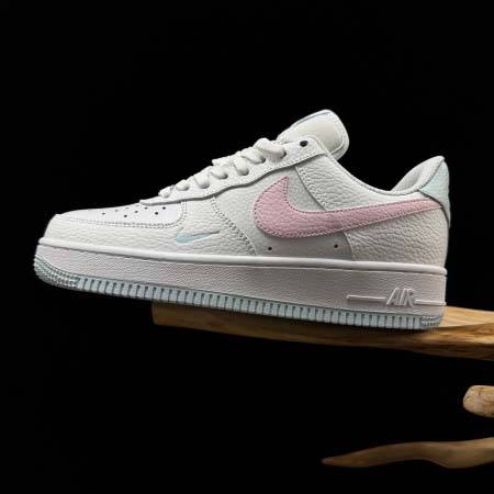 2025年12月25日入荷新品Nike Air Force ...