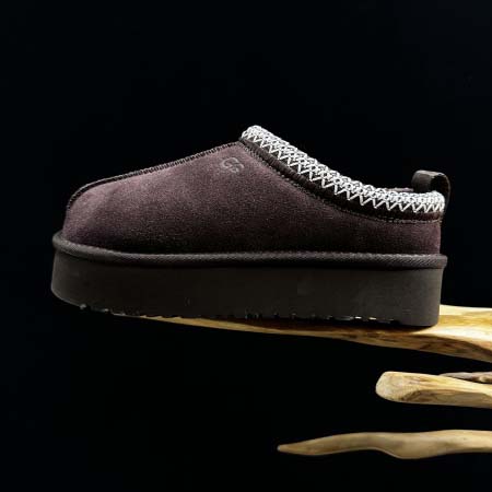 2025年12月25日入荷新品UGG人気 スニーカー男女兼用...