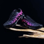 2025年12月25日入荷新品Nike Air Max Plus人気 スニーカー男女兼用/誕生日プレゼント/XH工場