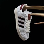 2025年12月25日入荷新品Adidas人気 スニーカー男女兼用/誕生日プレゼント/XH工場