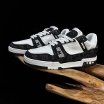 2025年12月25日入荷新品LOUIS VUITTON Trainer人気 スニーカー男女兼用/誕生日プレゼント/XH工場