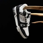 2025年12月25日入荷新品LOUIS VUITTON Trainer人気 スニーカー男女兼用/誕生日プレゼント/XH工場