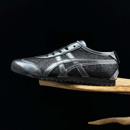 2025年12月25日入荷新品Onitsuka Tiger人...