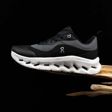 2025年12月25日入荷新品Loewe x On人気 スニ...