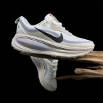 2025年12月25日入荷新品Nike Vomero 18人気 スニーカー男女兼用/誕生日プレゼント/XH工場