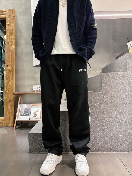 2025年12月26日秋冬新作Fendiスラックス超厳選★入...