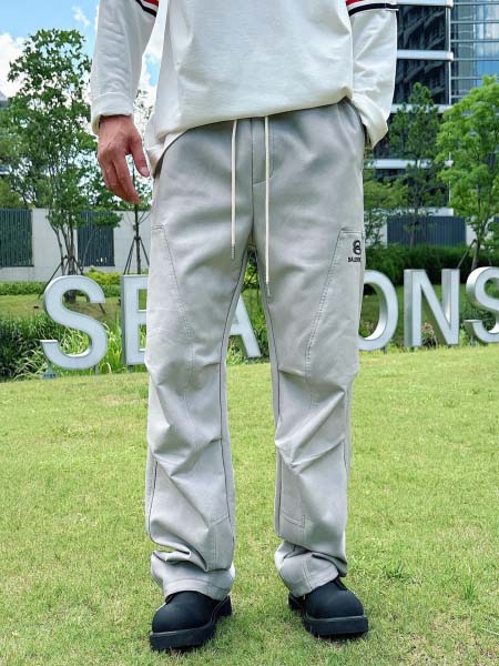 2025年12月26日秋冬新作Balenciagaスラックス...