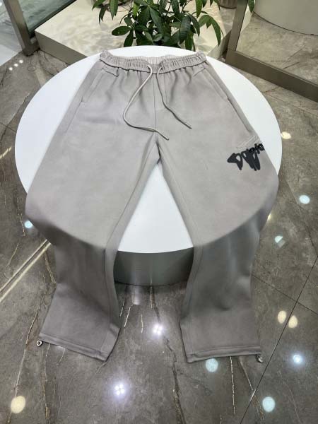 2025年12月26日秋冬新作Balenciagaスラックス...