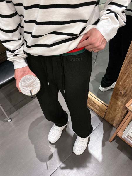 2025年12月26日秋冬新作Gucciスラックス/運動ズボ...