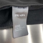 2025年12月29日秋冬新作PRADA ニットカーディガン  高品質人気商品/誕生日プレゼント/FF工場