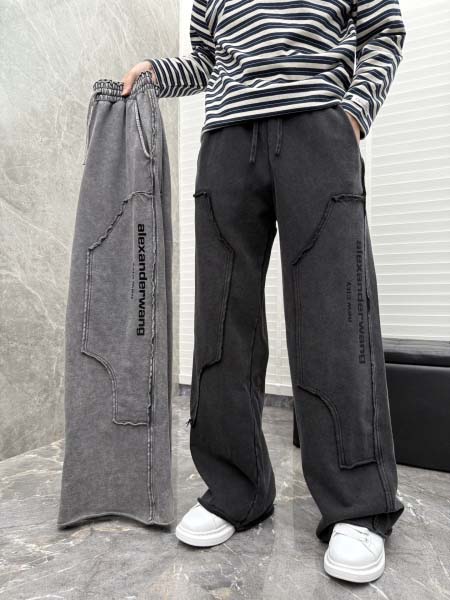 2025年12月30日新作Alexander Wangスラッ...