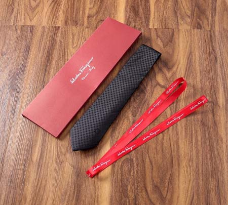 2025年12月30日新作Ferragamoネクタイ秋冬高級...