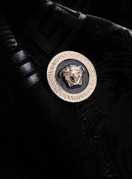 2026年1月8日Versace 新作上下セット人気商品 JX工場