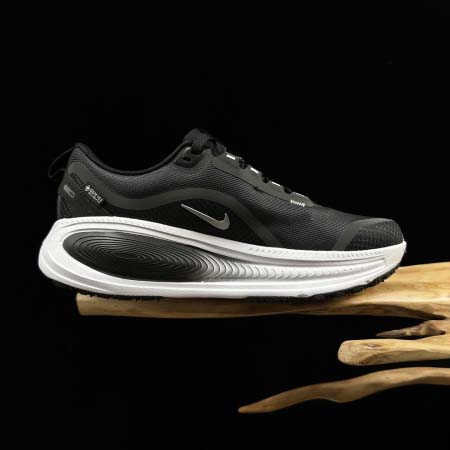 2026年1月9日入荷新品Nike Vomero 18人気 スニーカー男女兼用/誕生日プレゼント/XH工場