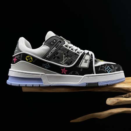 2026年1月10日入荷新品LOUIS VUITTON Trainer人気 スニーカー男女兼用/誕生日プレゼント/XH工場