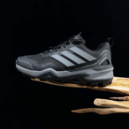 2026年1月10日入荷新品adidas Terrex Skychaser人気 スニーカー男女兼用/誕生日プレゼント/XH工場