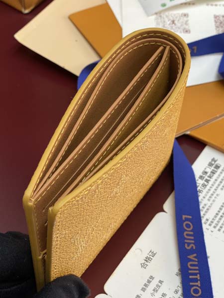 2026年1月13日新作高品質Louis Vuitton二つ折りの財布M26838 SLENDERSlenderMonogram Heritage8.5 x 2 x 11/GQ工場