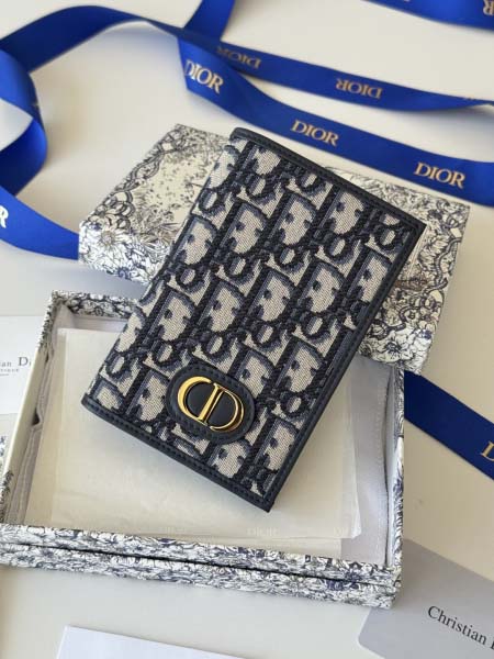 2026年1月13日新作 高品質Dior財布 10 x 13.3cm /GQ工場