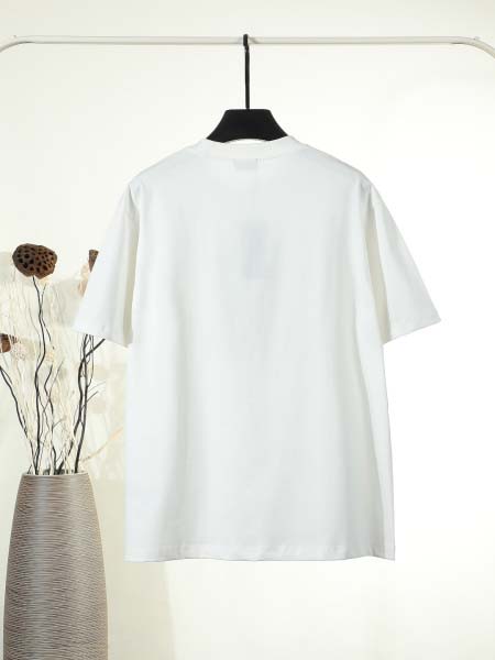 2026年1月16日新作Fendi半袖 tシャツ高品質人気商品/誕生日プレゼント/FF工場