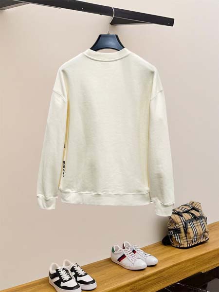 2026年1月20日新作miumiuスウェット高品質人気商品/誕生日プレゼント/FF工場