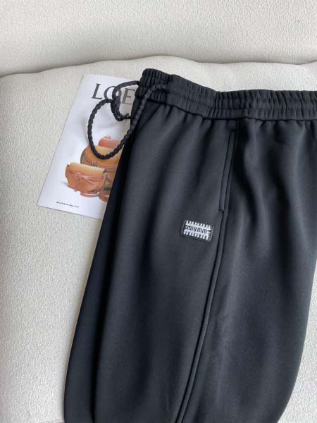 2026年1月20日新作miumiuスラックス高品質人気商品/誕生日プレゼント/FF工場