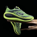 2026年1月9日入荷新品Nike VOMERO PLUS人気 スニーカー男女兼用/誕生日プレゼント/XH工場