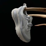 2026年1月9日入荷新品Nike VOMERO 18 GTX人気 スニーカー男女兼用/誕生日プレゼント/XH工場