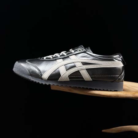 2026年1月9日入荷新品Onitsuka Tiger人気 ...