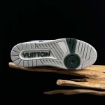 2026年1月10日入荷新品LOUIS VUITTON Trainer人気 スニーカー男女兼用/誕生日プレゼント/XH工場