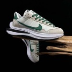2026年1月10日入荷新品Sacai x Nike LDWaffle “Gorge Green”人気 スニーカー男女兼用/誕生日プレゼント/XH工場