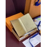 2026年1月13日新作高品質Louis VuittonパスポートカバーM15327 VivienneMonogramVivienne14 x 2.5 x 10/GQ工場
