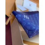 2026年1月14日新作高品質Louis VuittonバッグM12665/Monogram   Pochette Voyage 32 x 21 x 8  /GQ工場