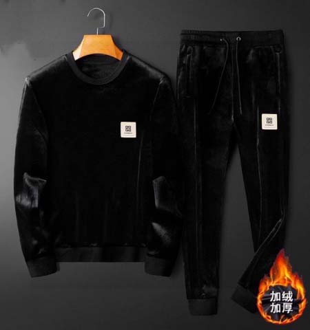 2026年1月30日入荷新作GIVENCHY セット上下大人...