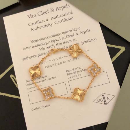 2026年2月1日入荷新品van cleef & arpelsブレスレットギフト/誕生日/記念品/アクセサリーxin工場