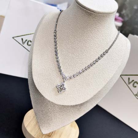 2026年2月1日入荷新品van cleef & arpelsネックレスギフト/誕生日/記念品/アクセサリーxin工場