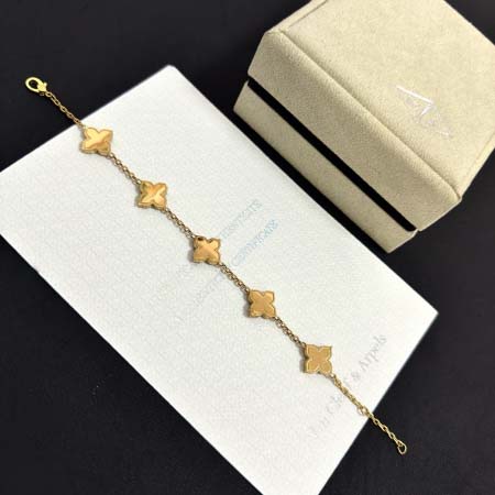 2026年2月1日入荷新品van cleef & arpelsブレスレットギフト/誕生日/記念品/アクセサリーxin工場