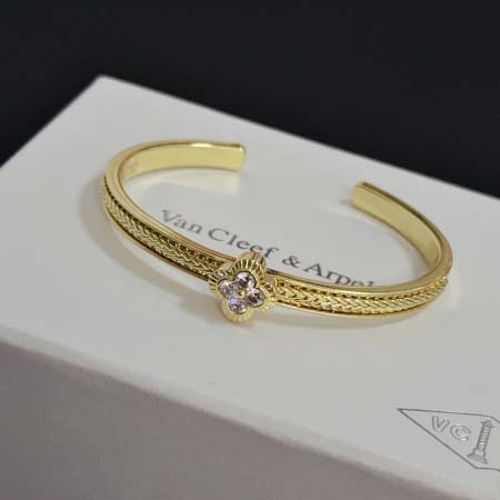 2026年2月1日入荷新品van cleef & arpels腕輪/ブレスレットギフト/誕生日/記念品/アクセサリーxin工場