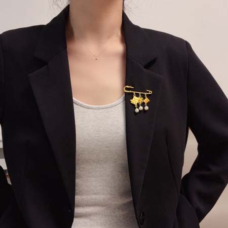 2026年2月2日入荷新品シャネルブローチギフト/誕生日/記念品/アクセサリーxin工場