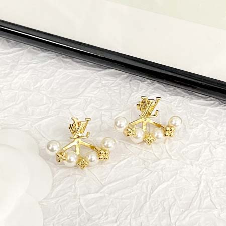2026年2月3日入荷新品Louis Vuittonピアスギフト/誕生日/記念品/アクセサリーxin工場