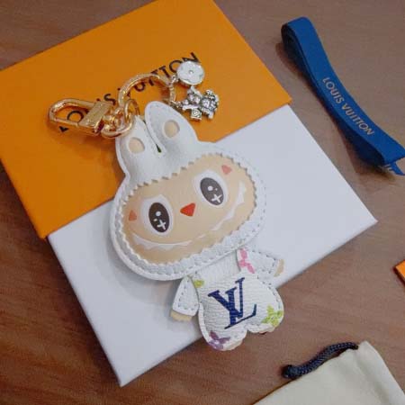 2026年2月3日入荷新品ルイヴィトン キーホルダー ギフト/誕生日/記念品/アクセサリーxin工場