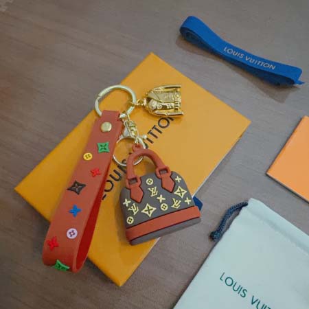 2026年2月3日入荷新品ルイヴィトン キーホルダー ギフト/誕生日/記念品/アクセサリーxin工場