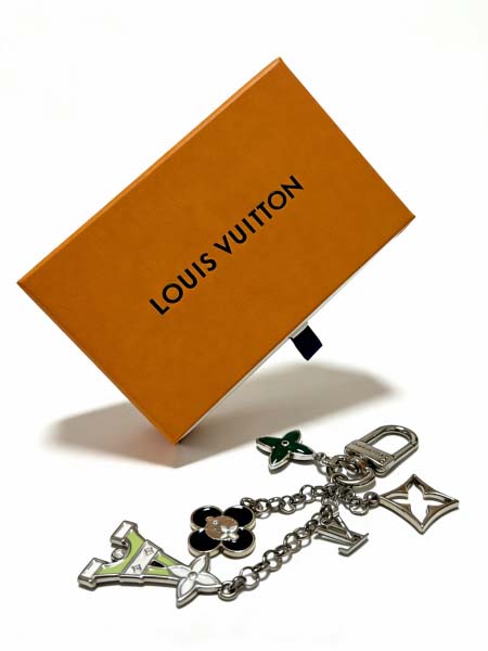 2026年2月3日入荷新品ルイヴィトン キーホルダー ギフト/誕生日/記念品/アクセサリーxin工場