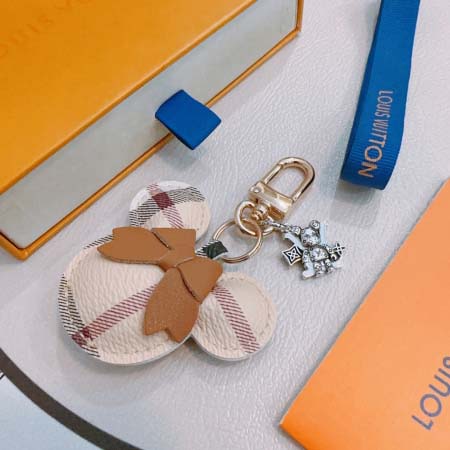 2026年2月3日入荷新品ルイヴィトン キーホルダー ギフト/誕生日/記念品/アクセサリーxin工場