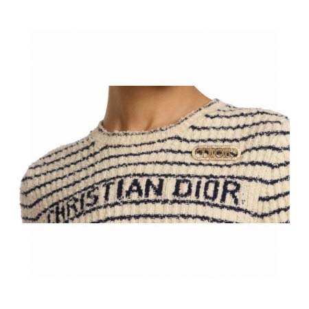 2026年2月5日入荷新品Diorブローチギフト/誕生日/記念品/アクセサリーxin工場